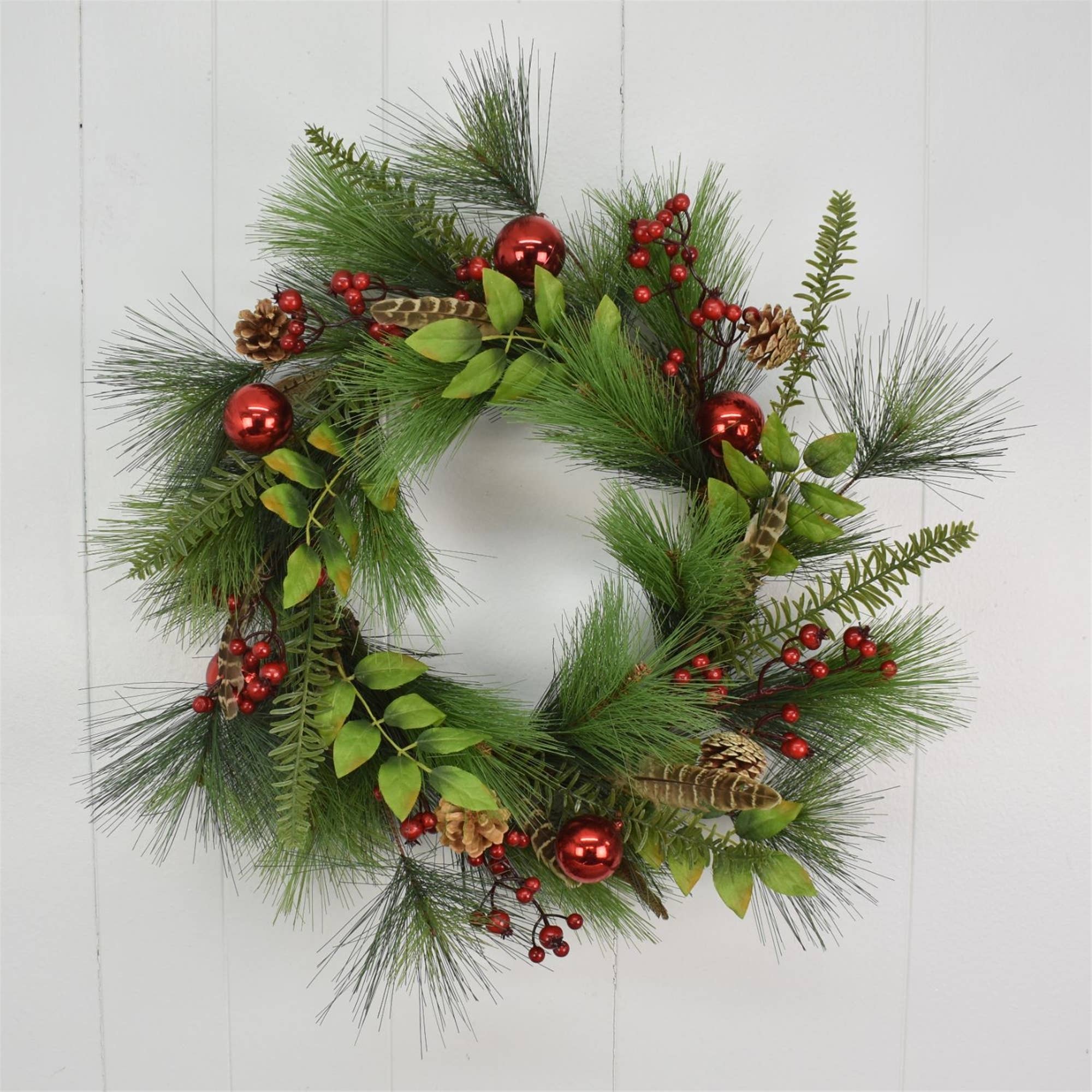 25.5" Christmas Memories Scotch Pine Wreath